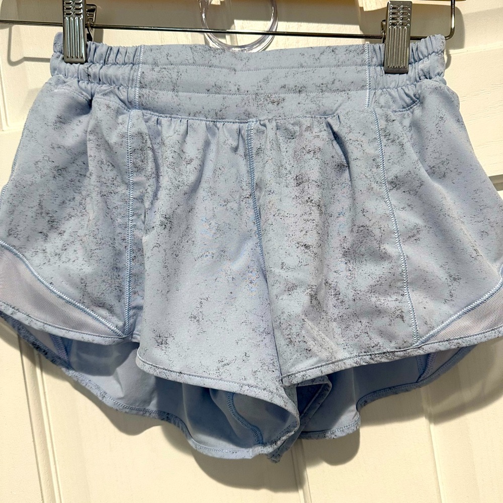 Hotty Hot High-Rise Lined Short  2.5"